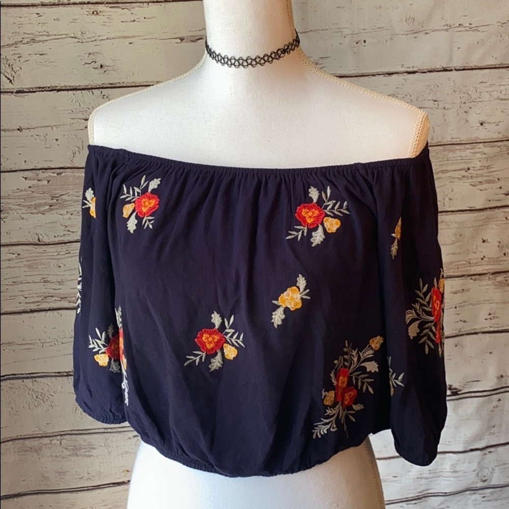 Addie Blue Floral Crop Top Large - Picture 2 of 11